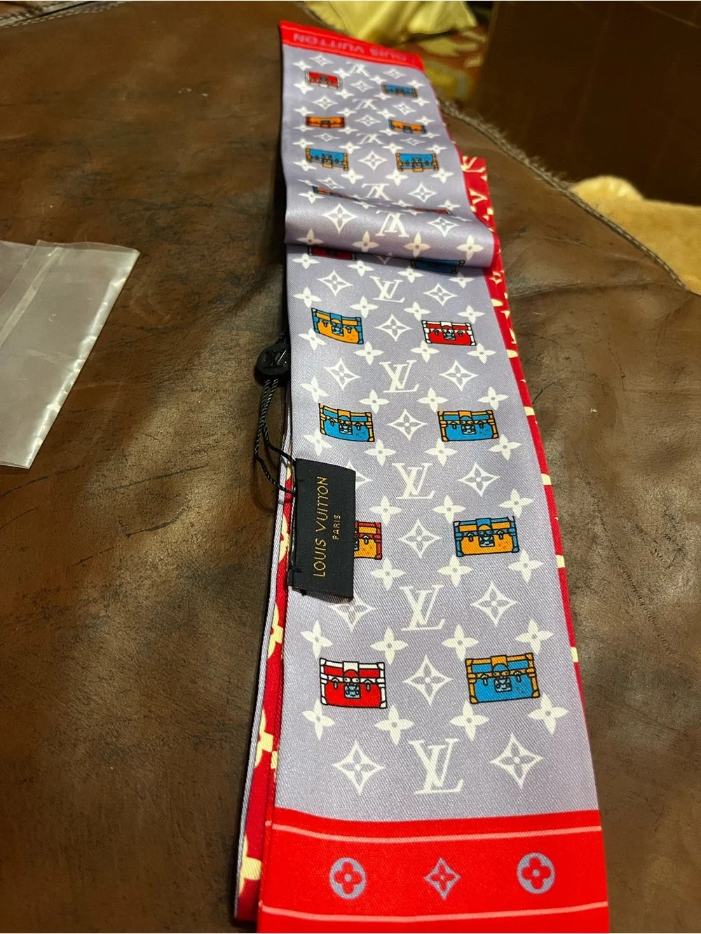 ❤️ Louis. Vuitton. Red Monogram Minimalle Bandeau Silk Scarf